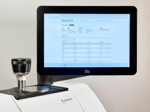 The results of the Microbira software (MAAP-IR) analysis are delivered on the interactive screen of the spectrometer making the original measurements.